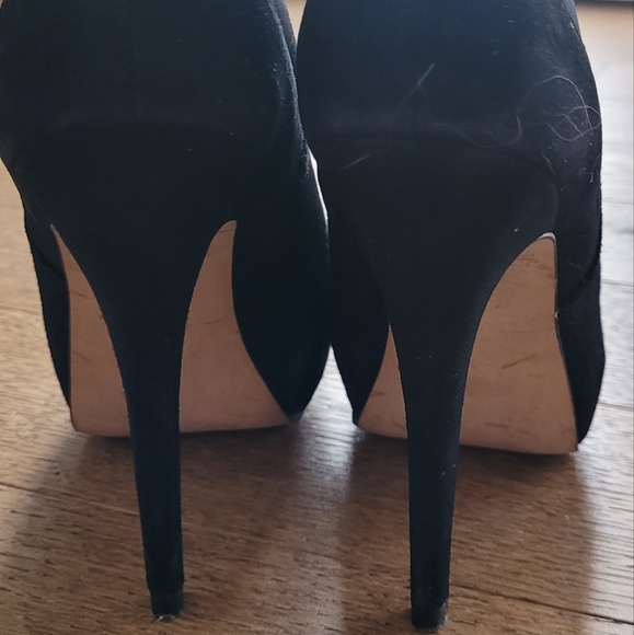 Jessica Simpson black ankle booties heels - Picture 2 of 6